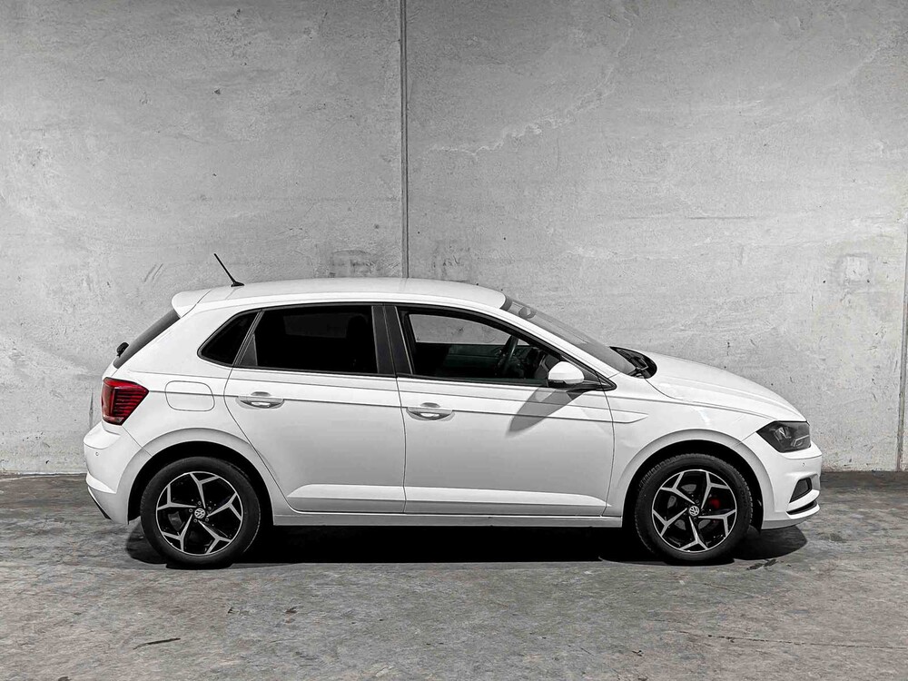 Volkswagen Polo 1.0 MPI Trendline 2018, J-227-SF