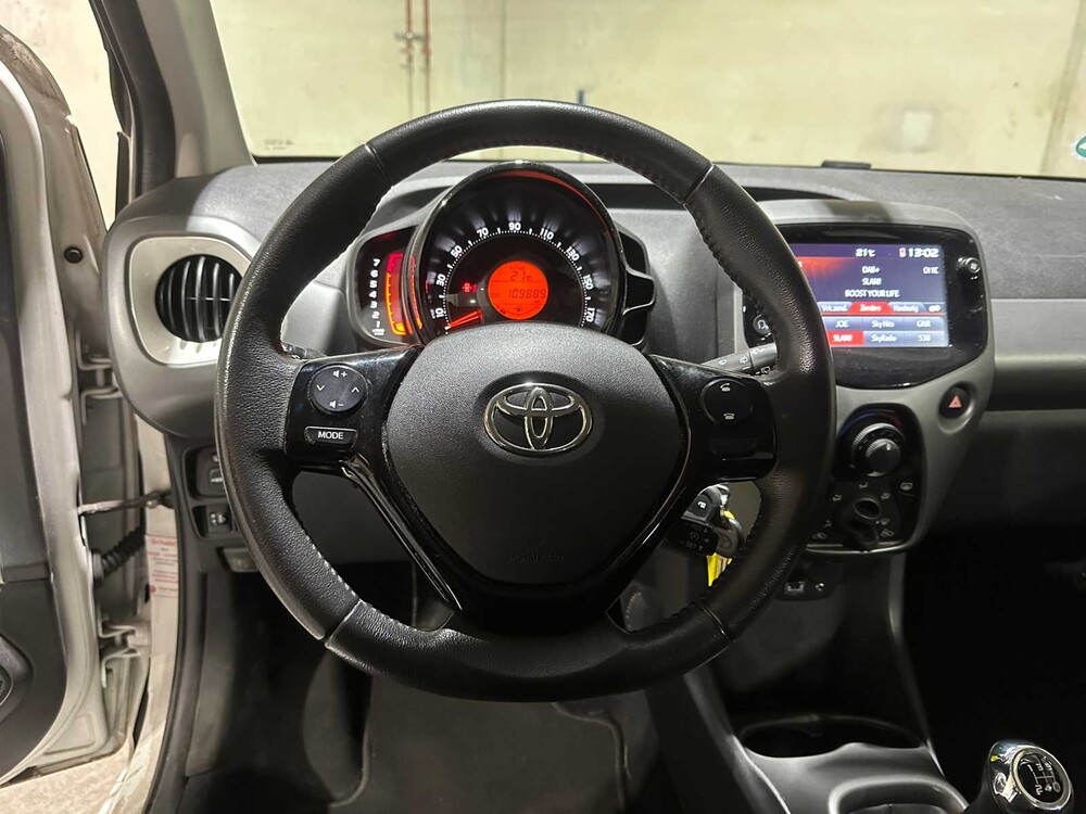 Toyota Aygo 1.0 VVT-i x-play 72hp 2020, J-855-XB