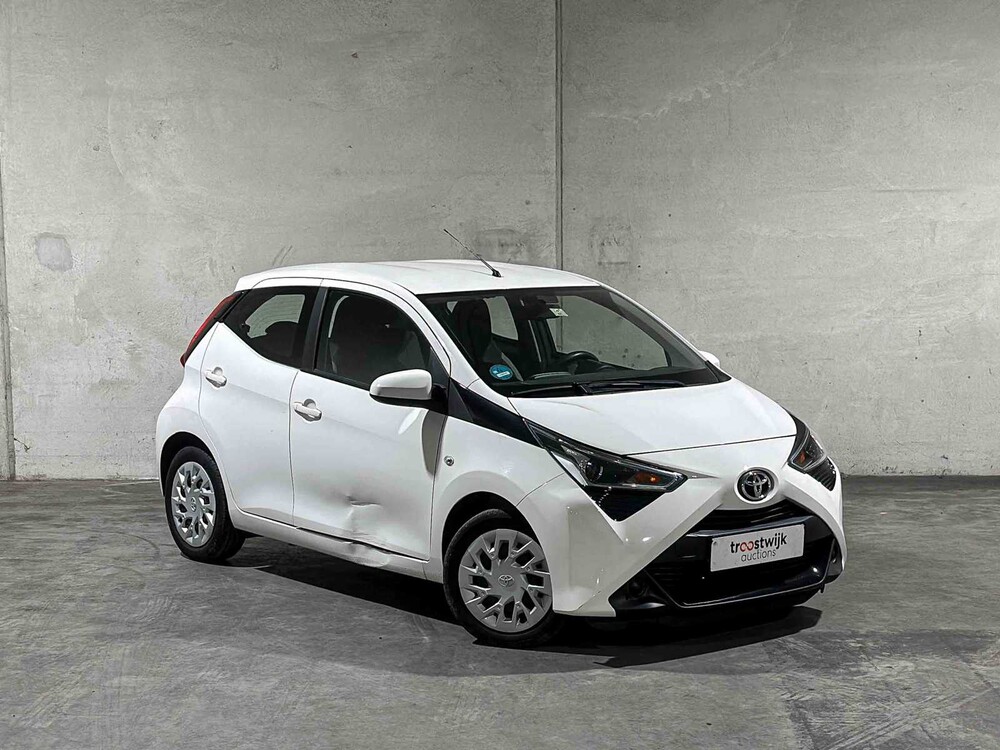 Toyota Aygo 1.0 VVT-i x-play 72hp 2020, J-855-XB