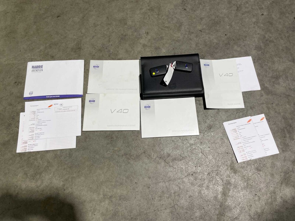 Volvo V40 2.0 D4 Kinetic Business 190PS 2014, 7-XZP-57