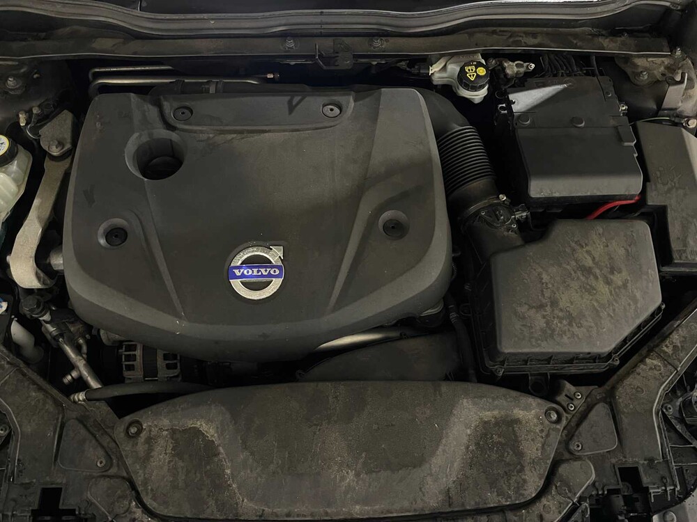 Volvo V40 2.0 D4 Kinetic Business 190PS 2014, 7-XZP-57