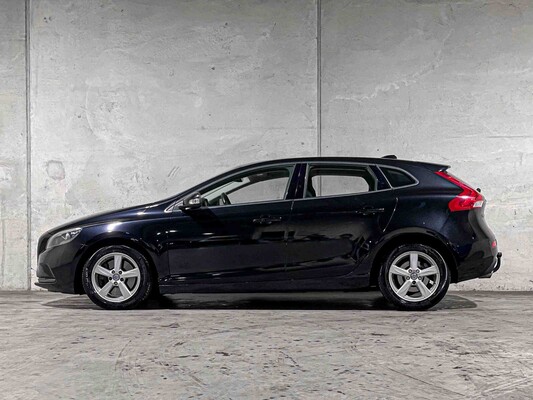 Volvo V40 2.0 D4 Kinetic Business 190pk 2014, 7-XZP-57