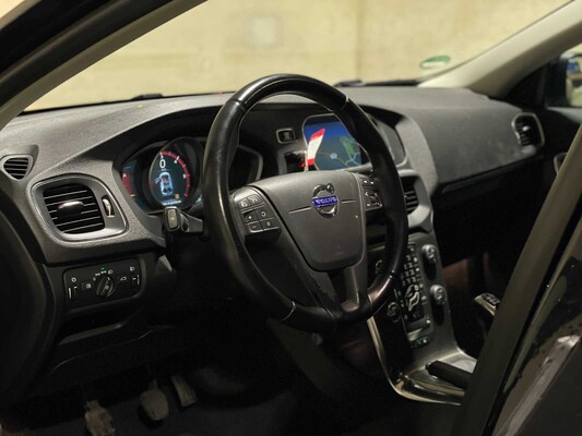 Volvo V40 2.0 D4 Kinetic Business 190pk 2014, 7-XZP-57