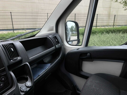 Peugeot Boxer 333 2.0 HDI Pro 131pk 2019 Bedrijfswagen, VDL-40-B