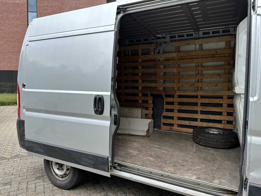Peugeot Boxer 333 2.0 HDI Pro 131pk 2019 Bedrijfswagen, VDL-40-B