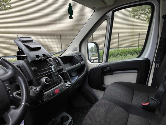 Peugeot Boxer 333 2.0 HDI Pro 131pk 2019 Bedrijfswagen, VDL-40-B