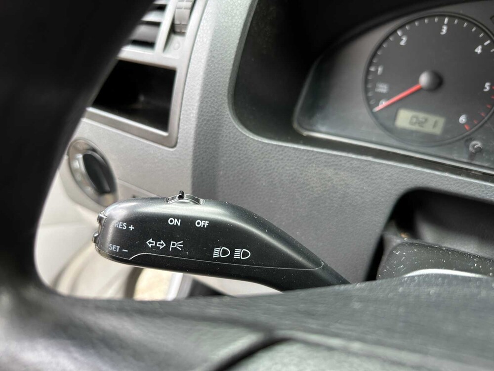 Volkswagen Transporter 2.5 TDI 340 Trendline DSG 5er 131PS 2009, 6-VDV-12