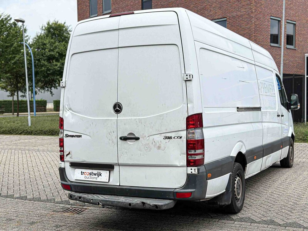 Mercedes-Benz Sprinter 516 2.2 CDI 432 DC 163PS 2011, V-10-DHX