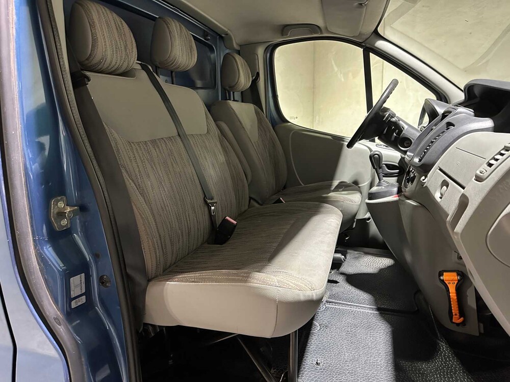 Nissan Primastar 2.0 dCi L2H1 Acenta AUTOMATIC 2011 Nutzfahrzeug, 2-VKX-66