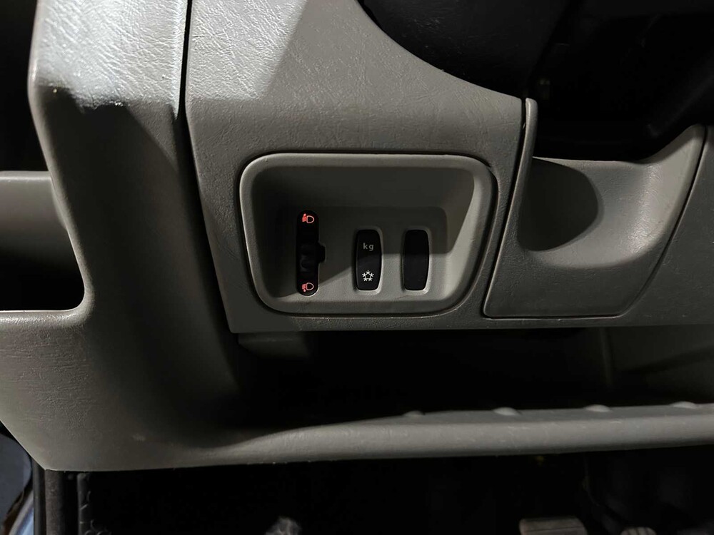 Nissan Primastar 2.0 dCi L2H1 Acenta AUTOMATIC 2011 Nutzfahrzeug, 2-VKX-66