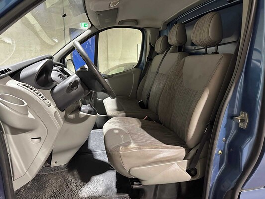 Nissan Primastar 2.0 dCi L2H1 Acenta AUTOMAAT 2011 Bedrijfswagen, 2-VKX-66