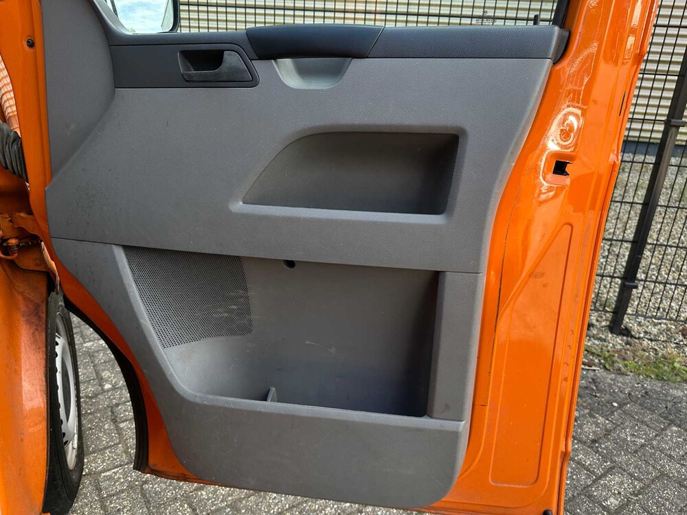 Volkswagen Transporter Kombi 1.9 TDI 340 Comf.l. 9 Plätze 86PS 2006, 69-TP-GN