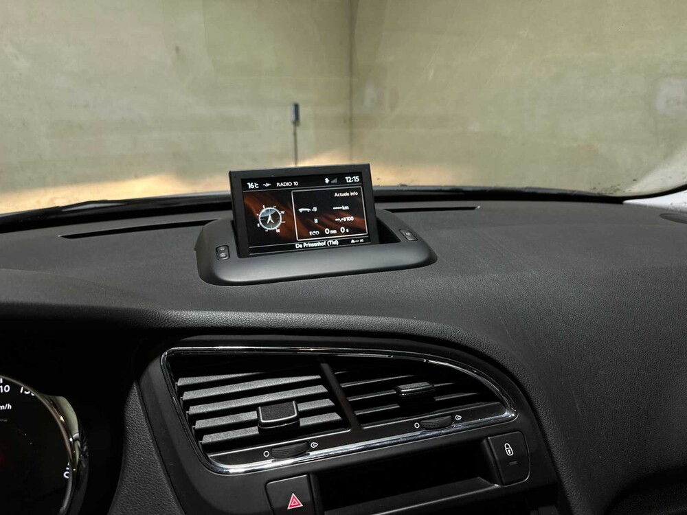 Peugeot 5008 1.2 PureTech Style 5p. 131PS 2015, GL-399-V