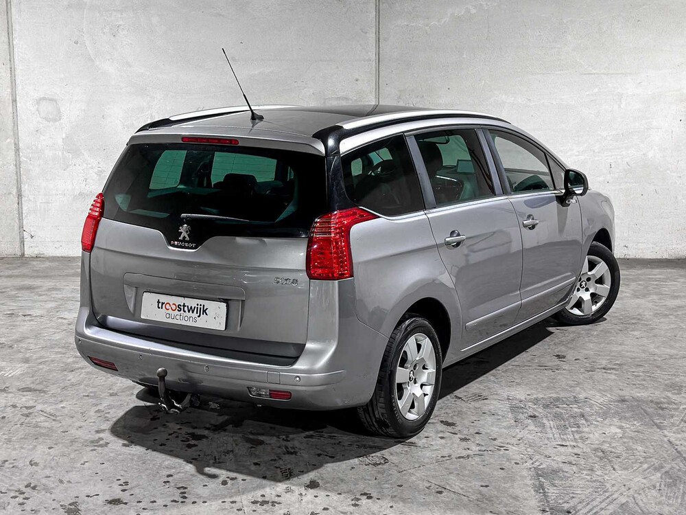 Peugeot 5008 1.2 PureTech Style 5p. 131PS 2015, GL-399-V