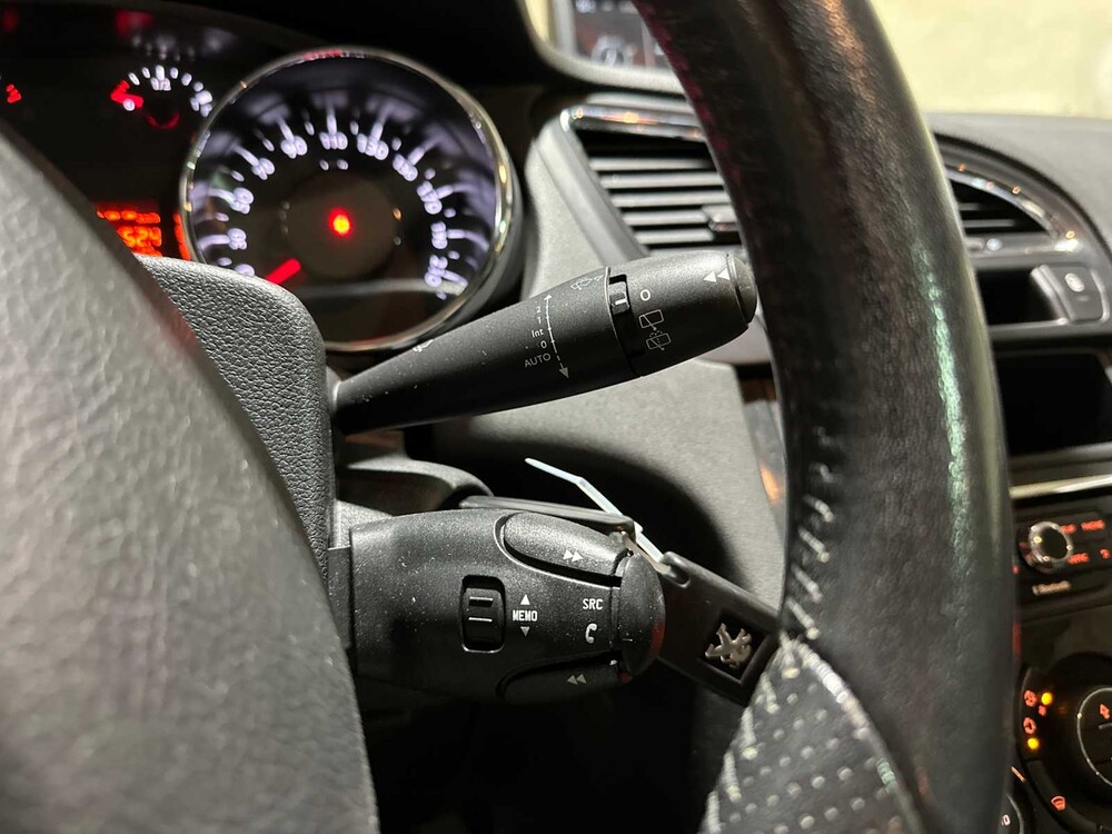 Peugeot 5008 1.2 PureTech Style 5p. 131PS 2015, GL-399-V