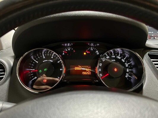 Peugeot 5008 1.2 PureTech Style 5p. 131PS 2015, GL-399-V