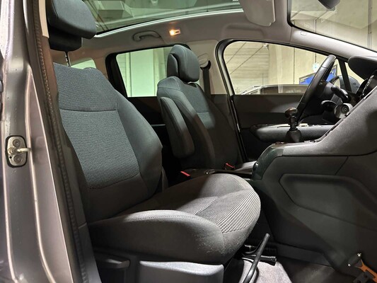 Peugeot 5008 1.2 PureTech Style 5p. 131PS 2015, GL-399-V