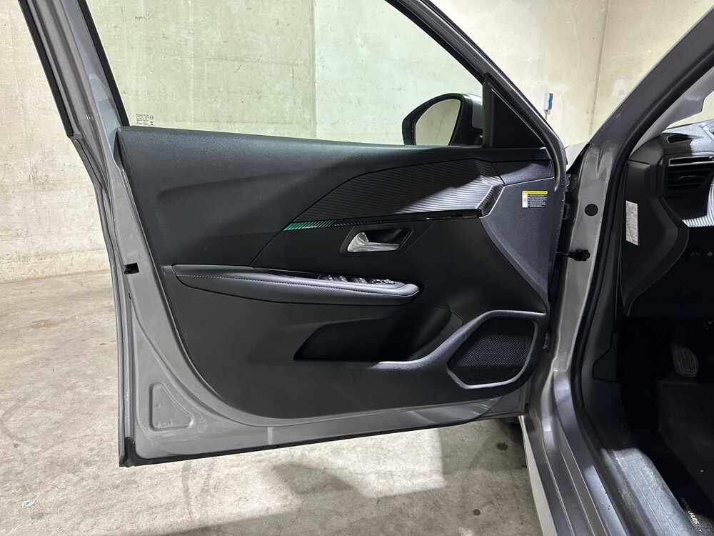 Peugeot 208 1.2 PureTech Blue Lease Allure 101PS 2021, L-705-ZD