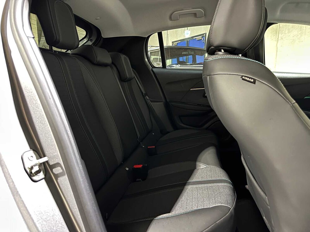 Peugeot 208 1.2 PureTech Blue Lease Allure 101PS 2021, L-705-ZD