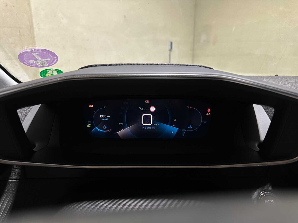 Peugeot 208 1.2 PureTech Blue Lease Allure 101PS 2021, L-705-ZD