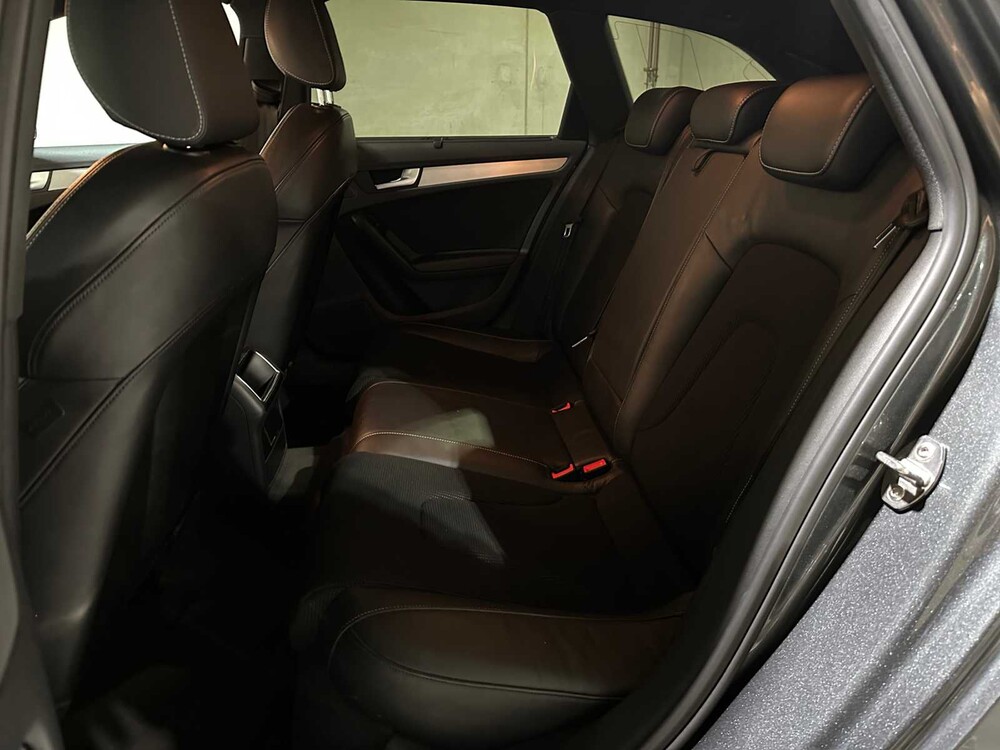 Audi A4 Avant 2.0 TFSI S Edition 179PS 2010, 89-KJX-2