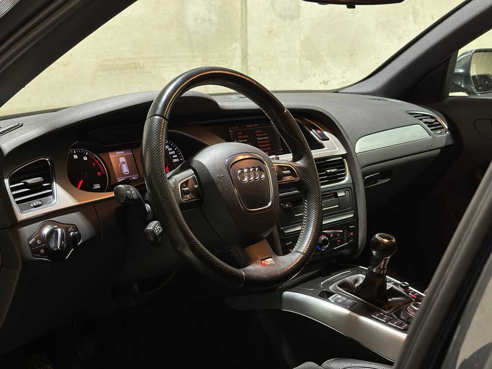 Audi A4 Avant 2.0 TFSI S Edition 179PS 2010, 89-KJX-2