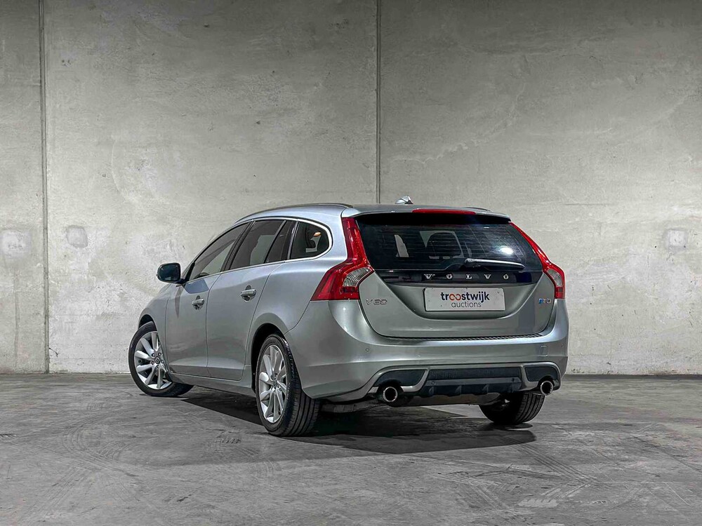 Volvo V60 1.6 T3 R-Design 150PS 2012 (Original-NL), 34-XLS-4