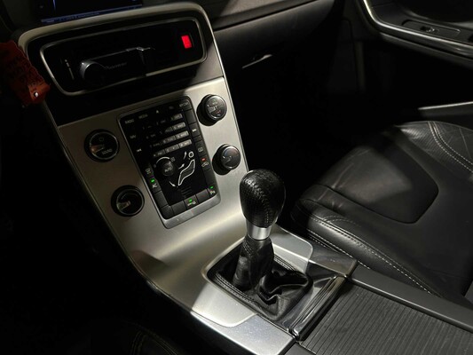 Volvo V60 1.6 T3 R-Design 150pk 2012 (Origineel-NL), 34-XLS-4