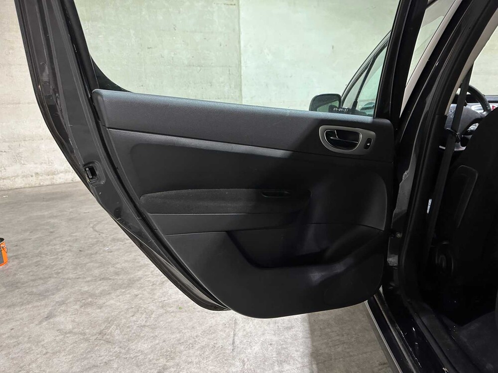 Peugeot 307 1.6-16V XS Pack 109PS 2004, 12-PB-PB