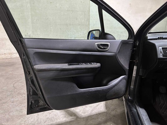 Peugeot 307 1.6-16V XS Pack 109pk 2004, 12-PB-PB