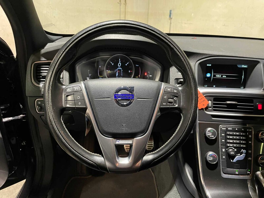 Volvo V60 2.0 D2 Summum 120PS 2015, XF-303-K