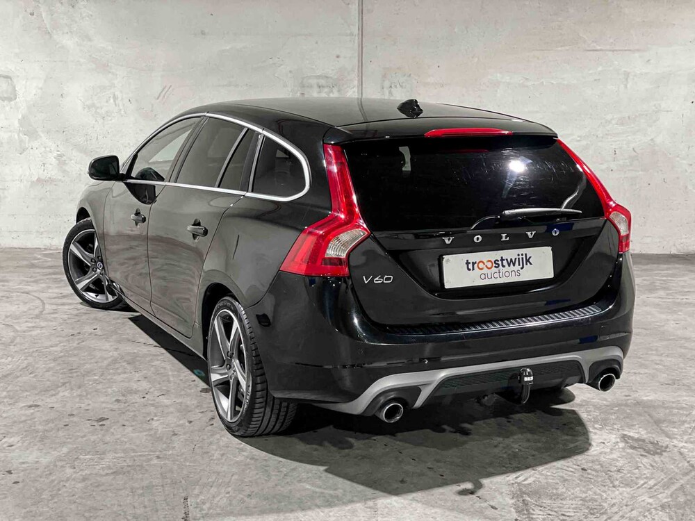 Volvo V60 2.0 D2 Summum 120PS 2015, XF-303-K