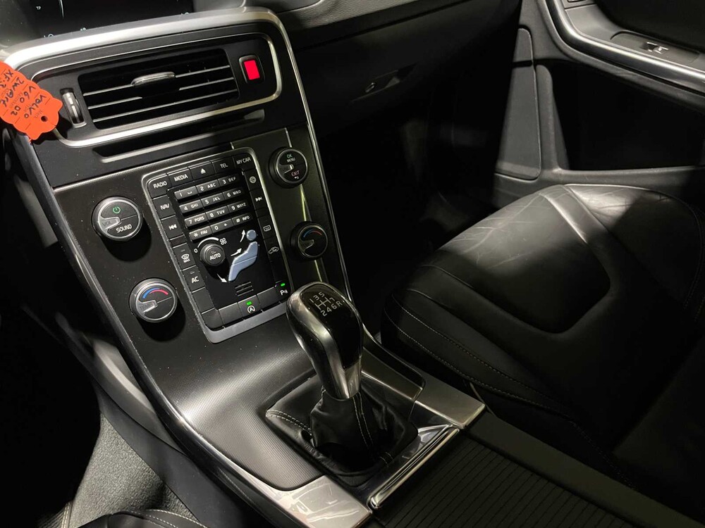 Volvo V60 2.0 D2 Summum 120PS 2015, XF-303-K