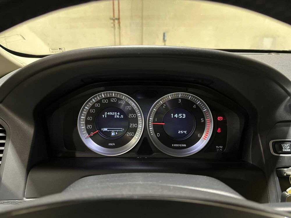 Volvo XC60 2.0 D4 5-Zylinder Momentum 163PS 2012, KT-999-X