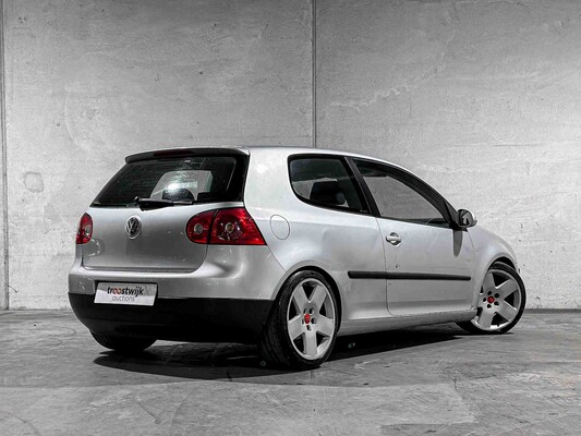 Volkswagen Golf 1.6 FSI Comfortline 116pk 2005, 01-PZ-RK