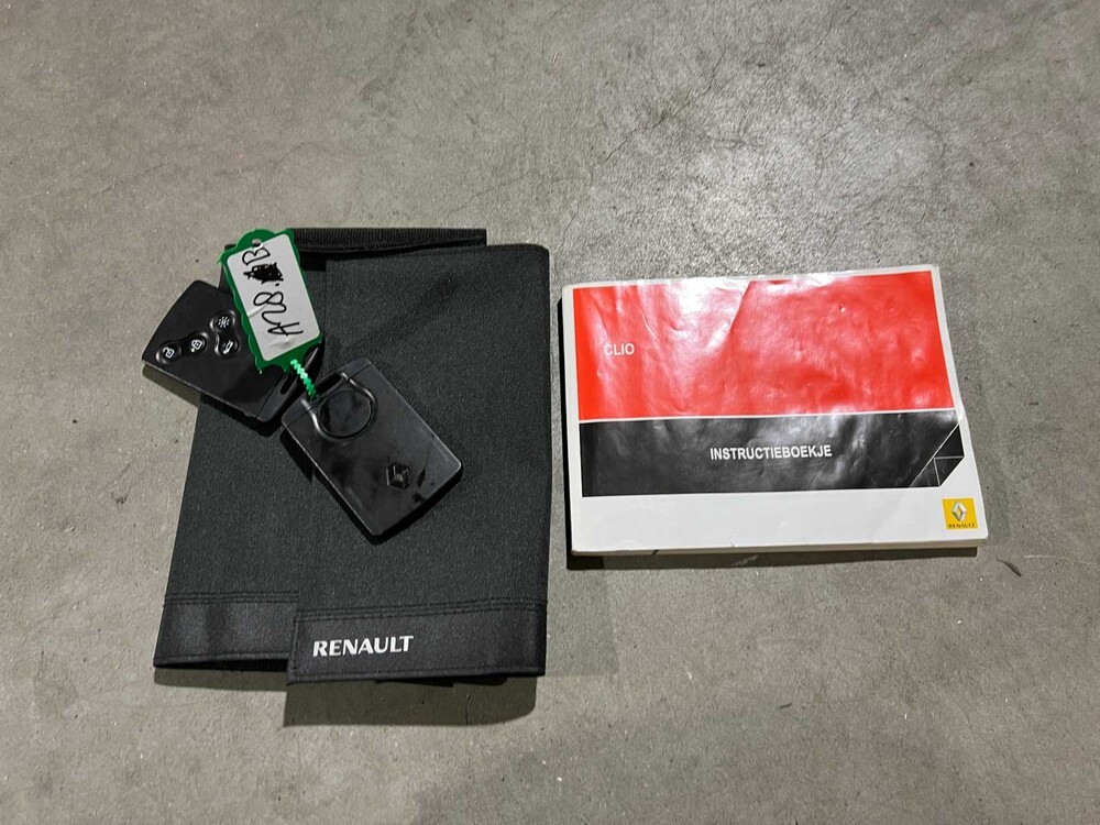 Renault Clio 0.9 TCe Expression 90PS 2015, GZ-530-J