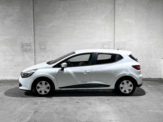 Renault Clio 0.9 TCe Expression 90PS 2015, GZ-530-J