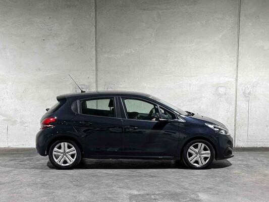 Peugeot 208 1.2 PureTech Signature 83pk 2019, XR-330-V