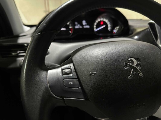 Peugeot 208 1.2 PureTech Signature 83pk 2019, XR-330-V