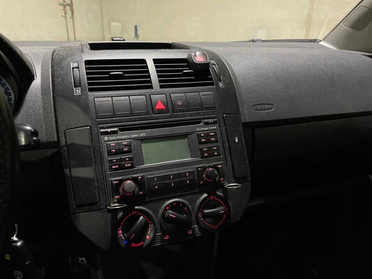 Volkswagen Polo 1.4-16V FUN 101pk 2005, 47-RF-TX