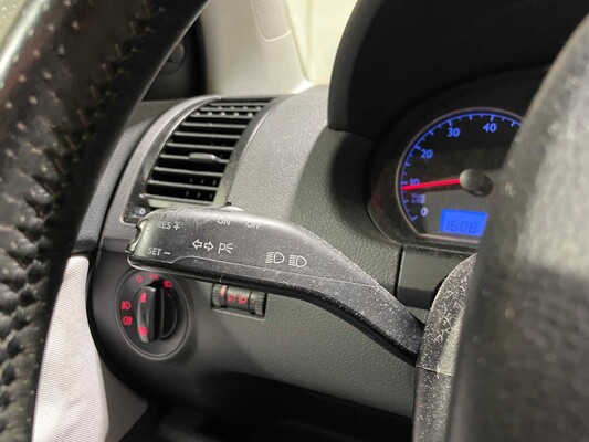 Volkswagen Polo 1.4-16V FUN 101pk 2005, 47-RF-TX