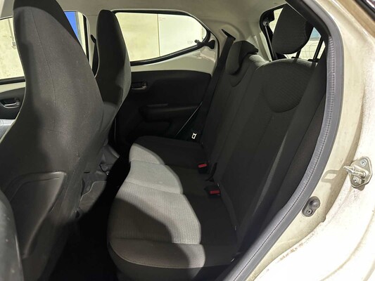 Toyota Aygo 1.0 VVT-i x-play 72pk 2020, J-855-XB