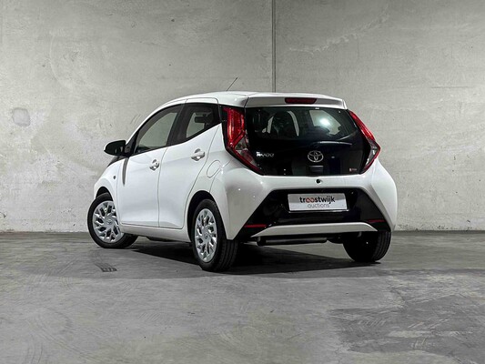 Toyota Aygo 1.0 VVT-i x-play 72pk 2020, J-855-XB