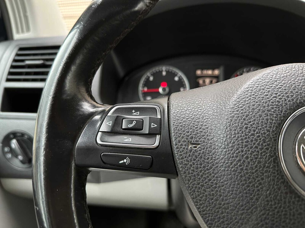 Volkswagen Transporter Kombi 2.0 TDI BM Highline 114PS 2015, 9-ZHX-22