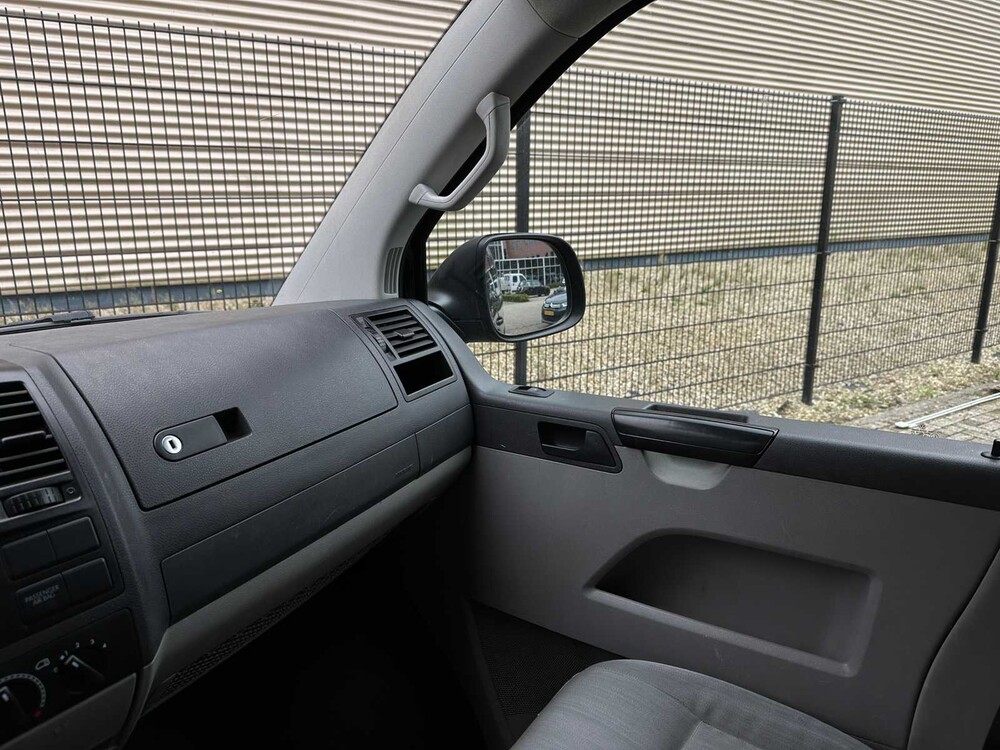 Volkswagen Transporter Kombi 2.0 TDI BM Highline 114PS 2015, 9-ZHX-22