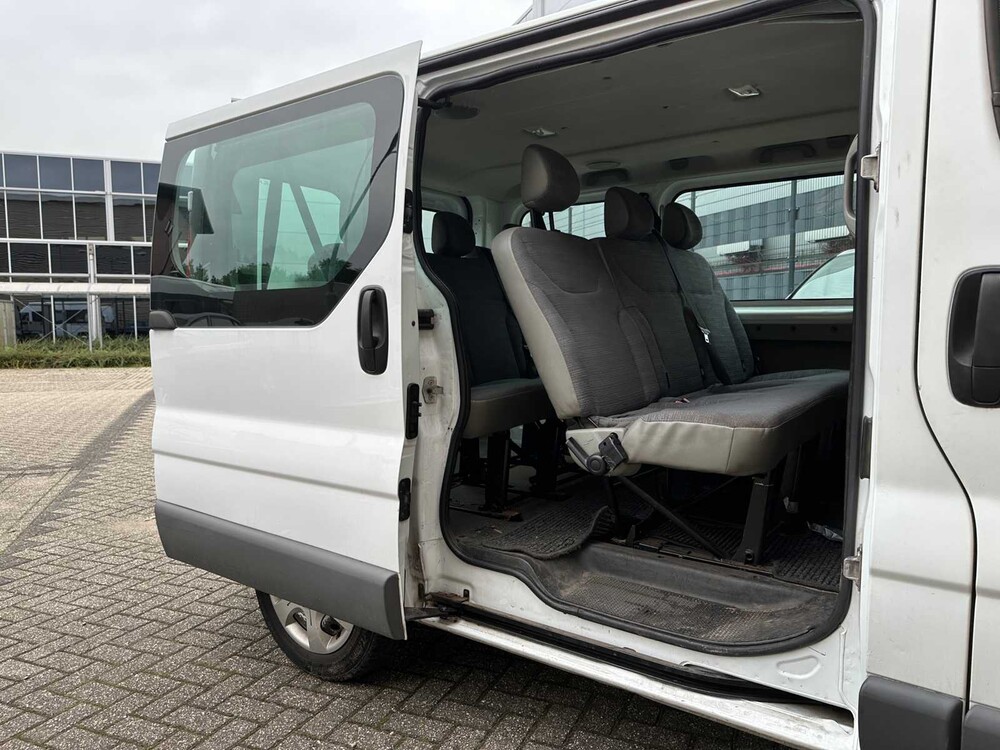 Renault Trafic Beifahrer 2.0 dCi T27 Expression Eco 90PS 2012, 1-ZBV-10