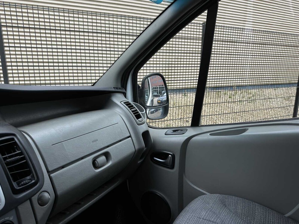 Renault Trafic Beifahrer 2.0 dCi T27 Expression Eco 90PS 2012, 1-ZBV-10