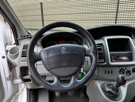 Renault Trafic Beifahrer 2.0 dCi T27 Expression Eco 90PS 2012, 1-ZBV-10