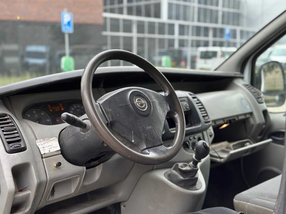 Opel Vivaro 2.5 CDTI 114PS 2008 Nutzfahrzeug, 90-VTR-9 Youngtimer