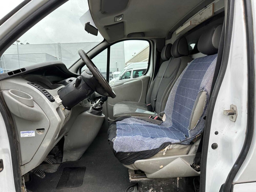 Opel Vivaro 2.5 CDTI 114PS 2008 Nutzfahrzeug, 90-VTR-9 Youngtimer